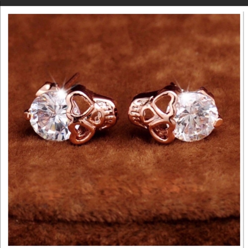 Crystal Skull Earrings - Picture 3 of 4